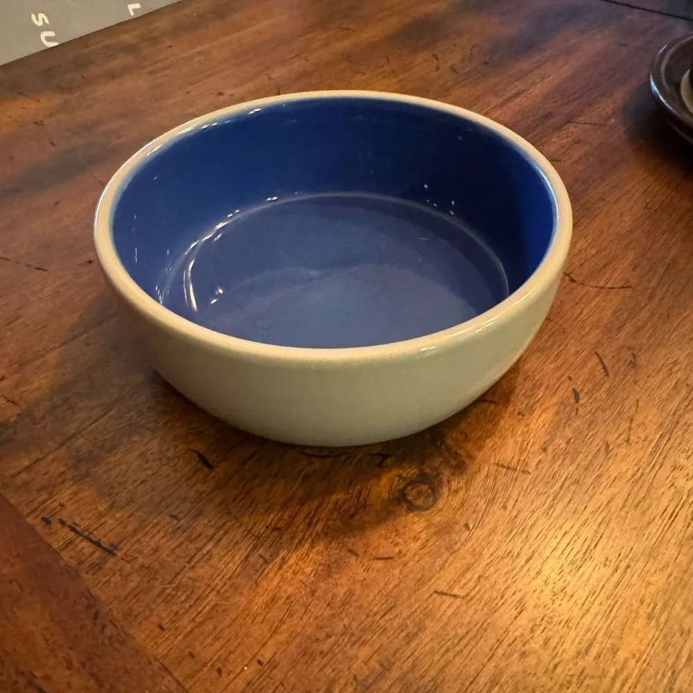 Bowl - Picture 1 of 4